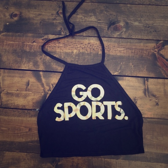 Halter top - Picture 1 of 1